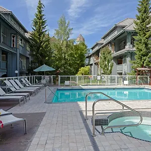  Apartment Glacier Canada