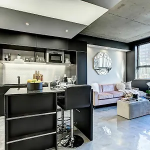  Apartment Pierce Boutique By Simplissimmo Canada