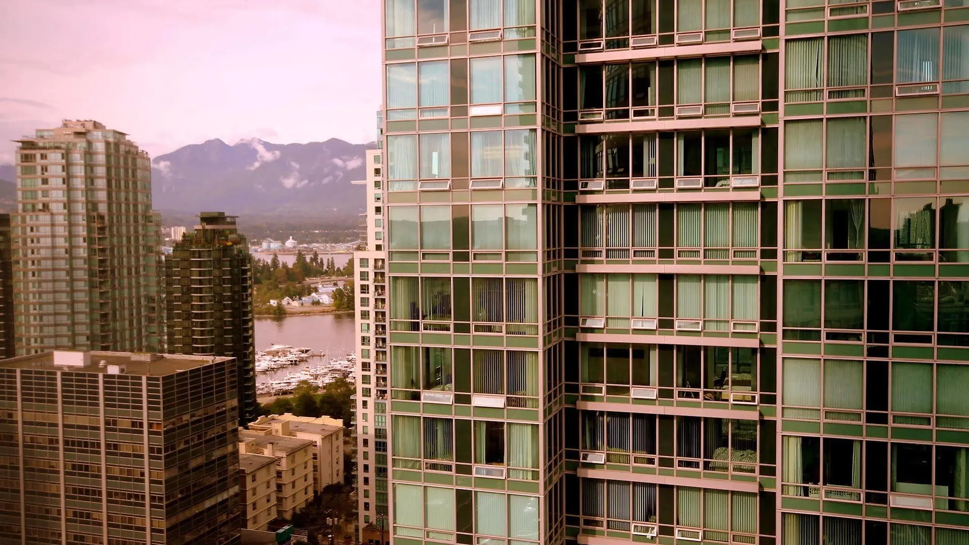 Dunowen Properties Vancouver 0*,